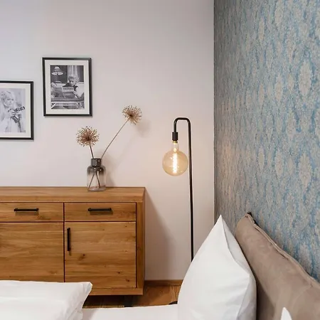 Am - Your Austrian * Grundlsee